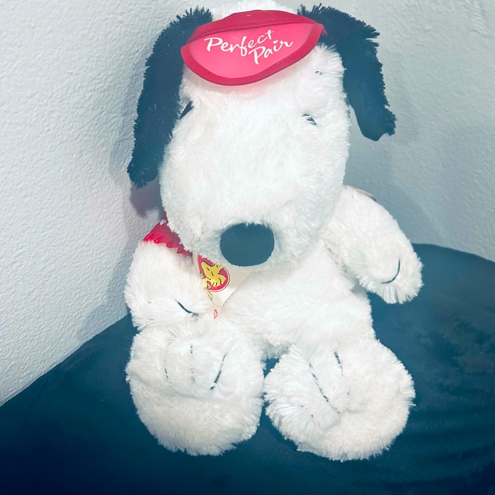 Hallmark‎ Snoopy Plush Dog Toy in White and Black